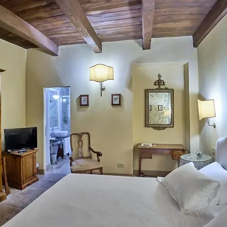 Hotel Palazzo Viviani - Castello Di