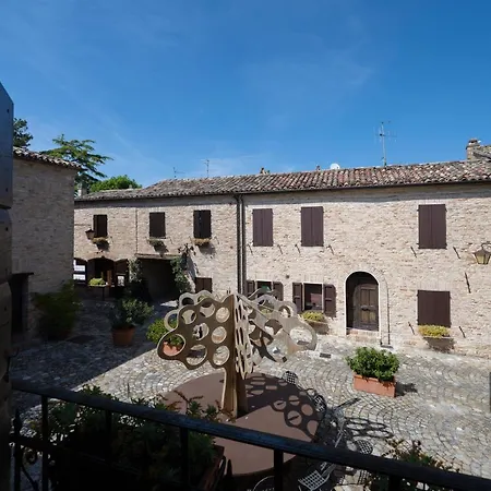 Hotel Palazzo Viviani - Castello Di 4*