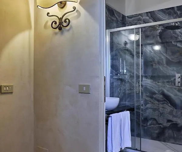 Hotel Palazzo Viviani - Castello Di Montegridolfo