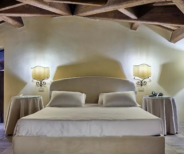 Hotel Palazzo Viviani - Castello Di Montegridolfo