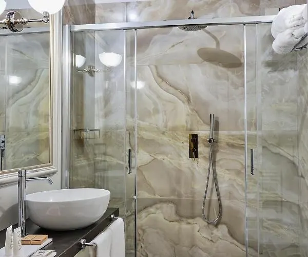 Palazzo Viviani - Castello Di Hotel