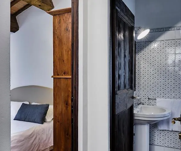 Palazzo Viviani - Castello Di 4*