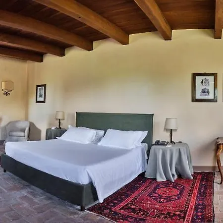 Palazzo Viviani Castello Di 4* Montegridolfo