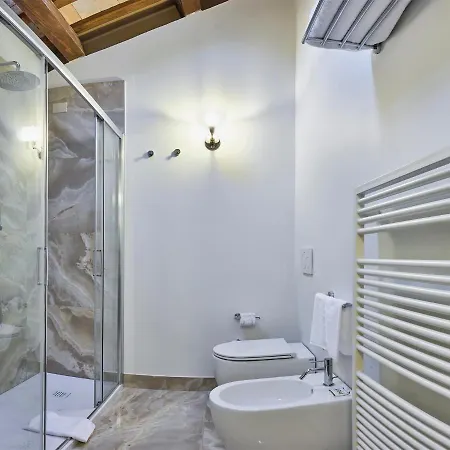 Palazzo Viviani - Castello Di Hotell Montegridolfo