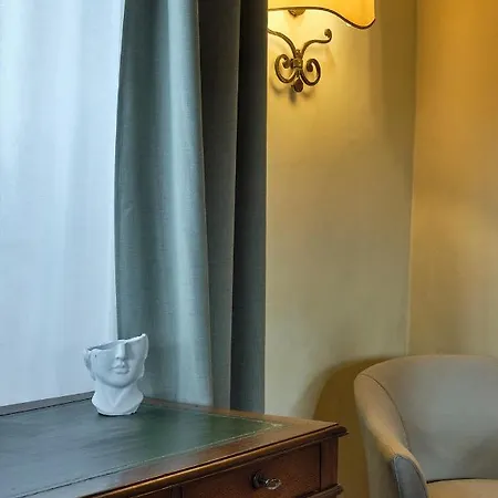 Palazzo Viviani - Castello Di Hotel Montegridolfo
