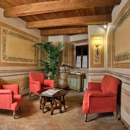 Hotell Palazzo Viviani - Castello Di