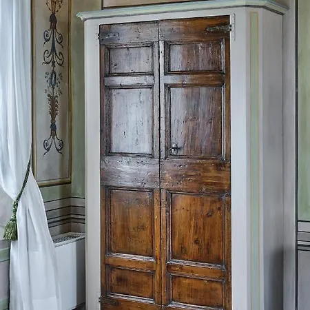 Palazzo Viviani - Castello Di 4* Montegridolfo