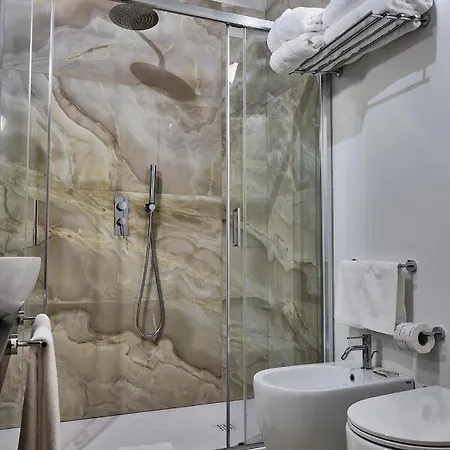 Ξενοδοχείο Palazzo Viviani - Castello Di 4*