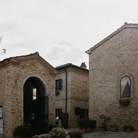 Ξενοδοχείο Palazzo Viviani Castello Di Montegridolfo