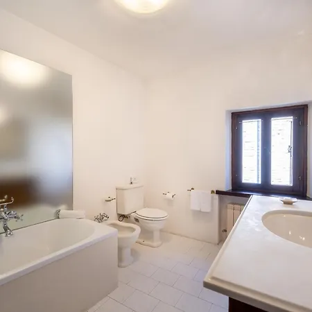 Palazzo Viviani - Castello Di