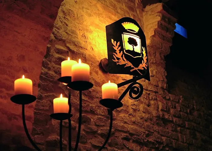 Palazzo Viviani - Castello Di 4*