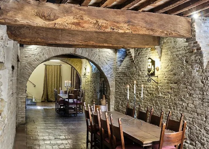 Palazzo Viviani - Castello Di モンテグリドルフォ