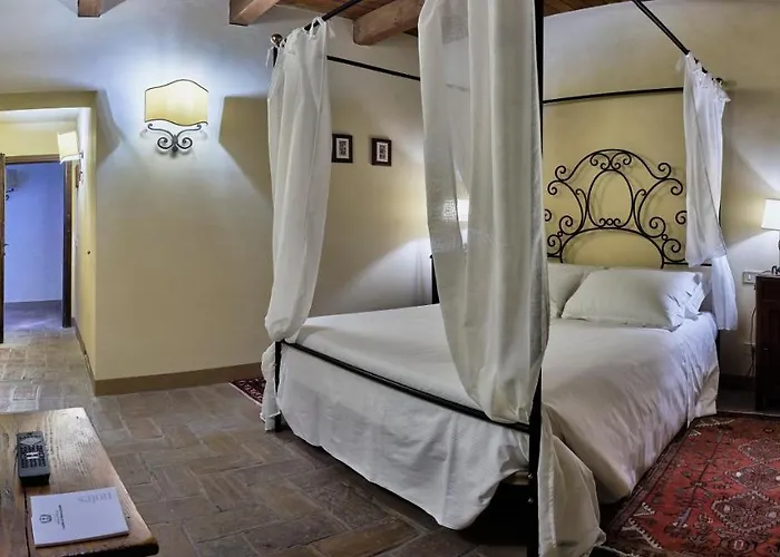 Palazzo Viviani - Castello Di Otel 4*