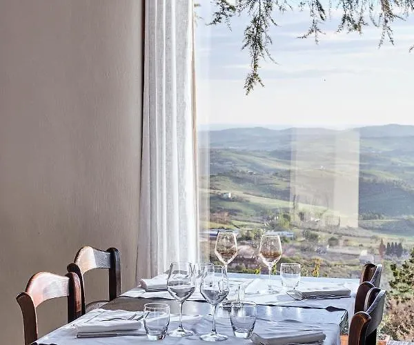 Palazzo Viviani - Castello Di 4*