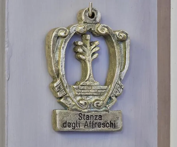 Palazzo Viviani - Castello Di Otel 4*