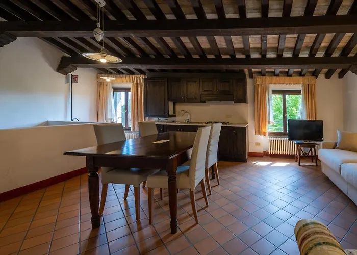 Palazzo Viviani - Castello Di Otel 4*