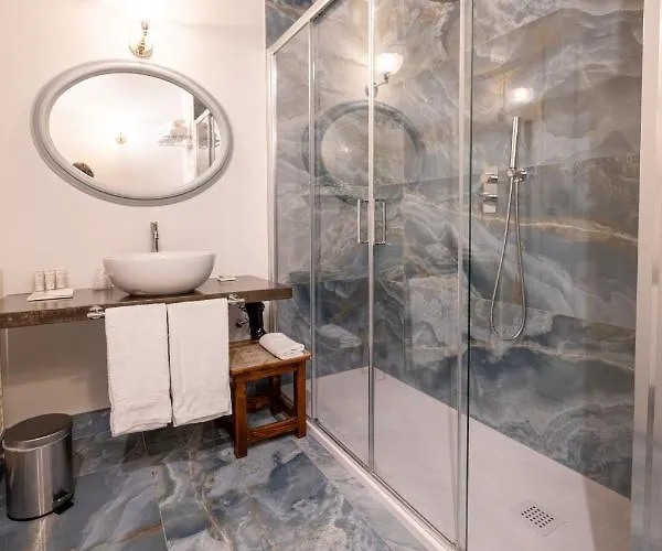 ホテル Palazzo Viviani - Castello Di