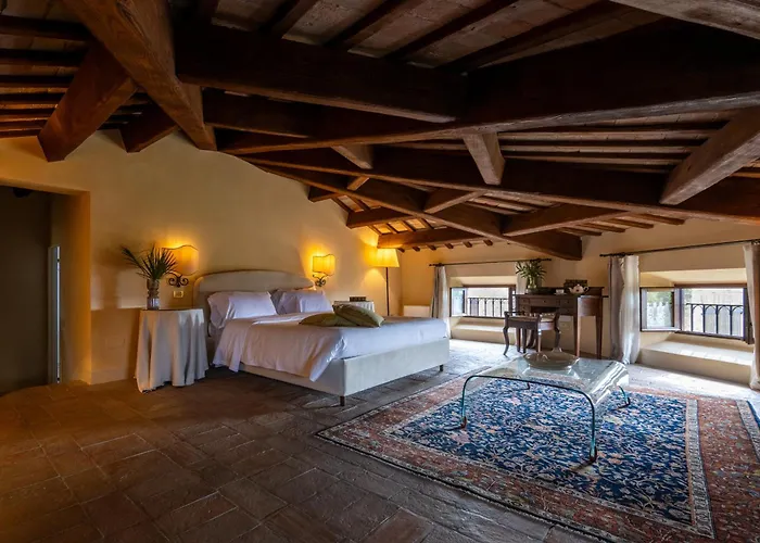 Palazzo Viviani - Castello Di Otel